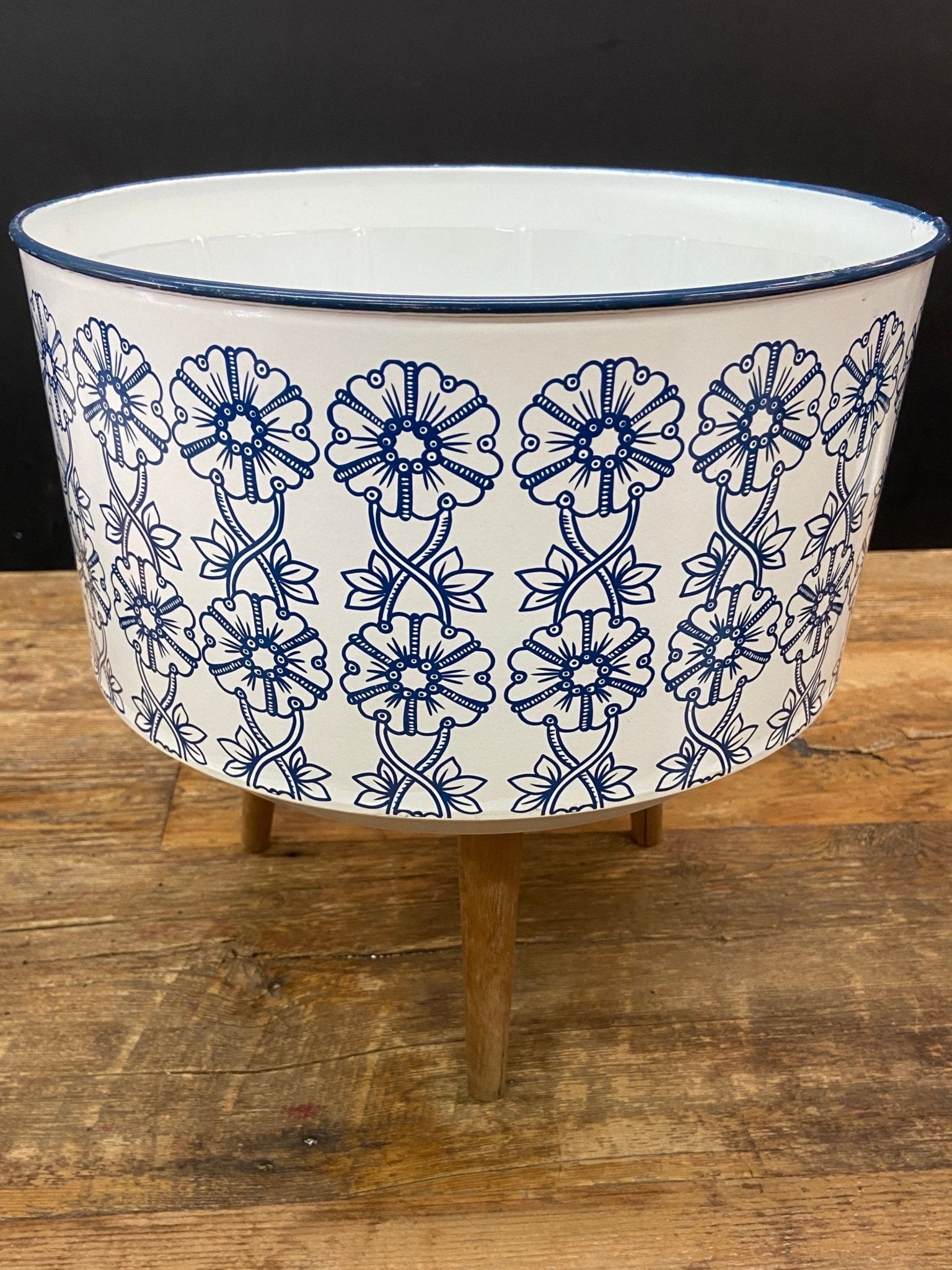 Flower Bucket - Satellite Garden Centre