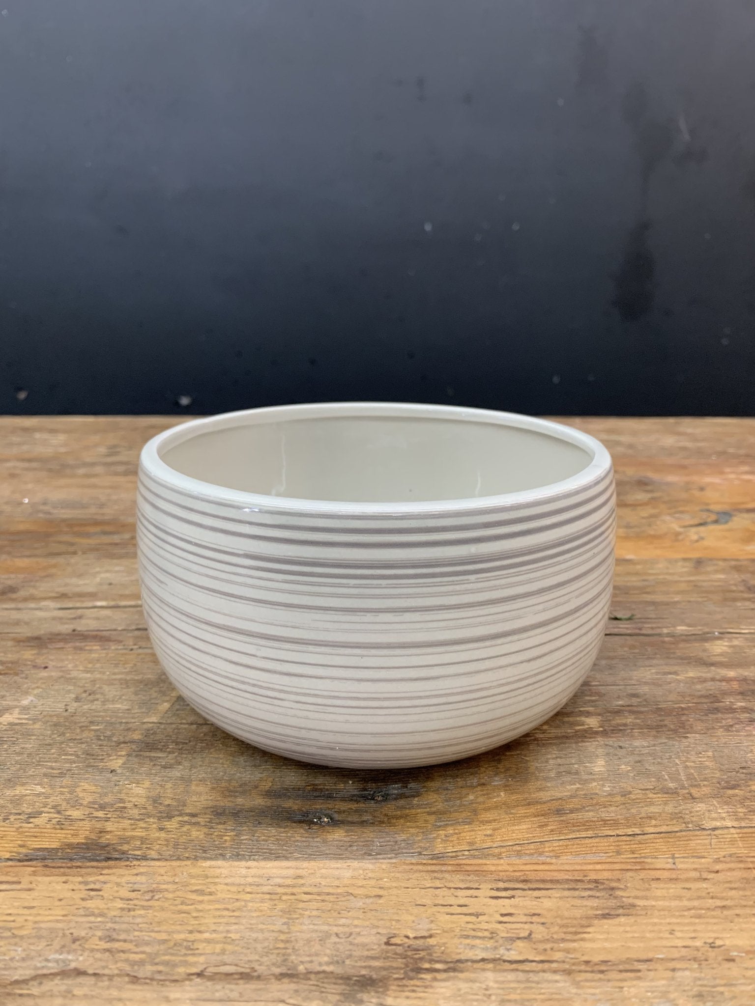 White Horizontal Stripes - Satellite Garden Centre